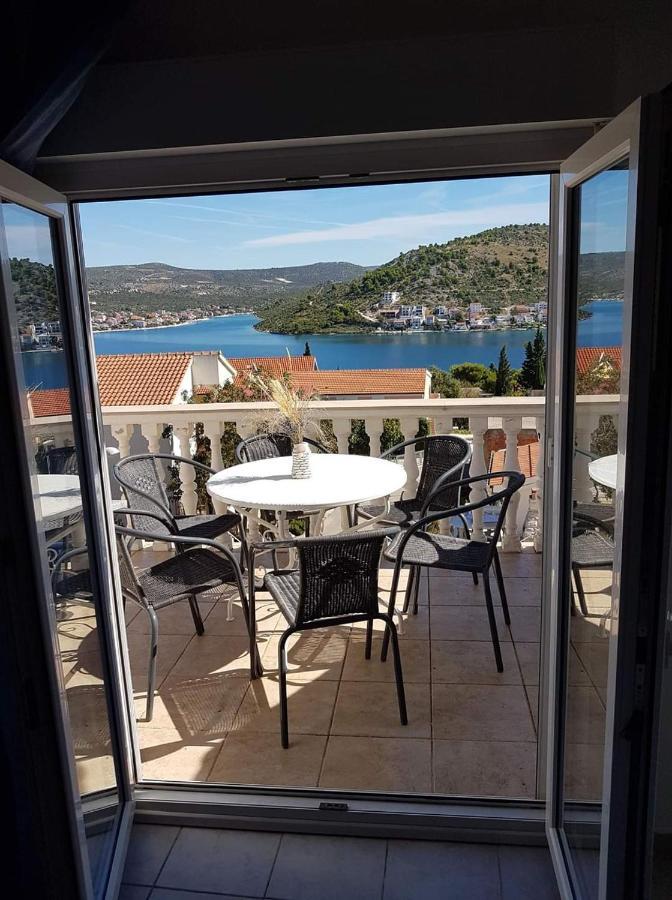 Apartmani Adriatic Rogoznica  Zewnętrze zdjęcie